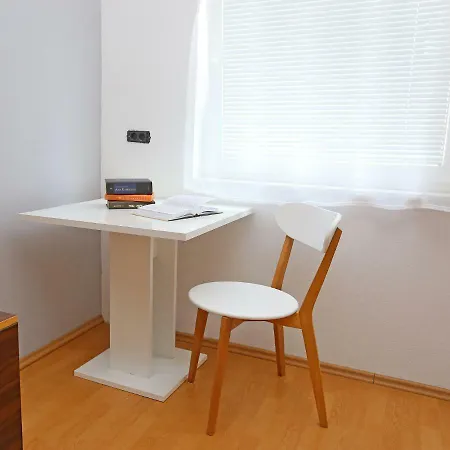 Grey Apartment Split
