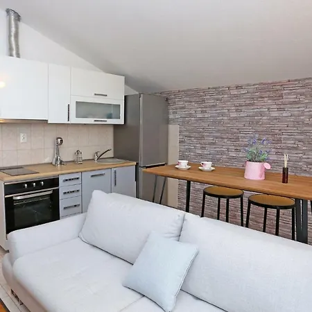 Apartment Grey *